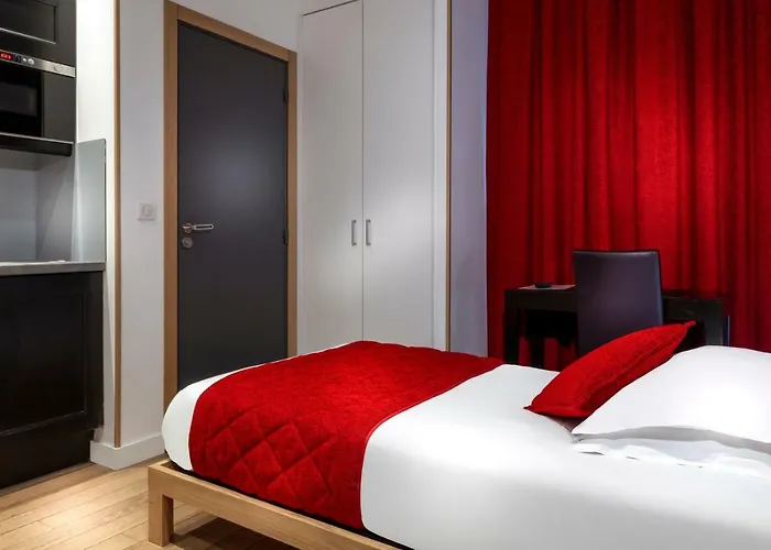 Ambre Hotel 3*