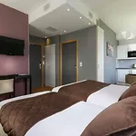 Ambre Hotell