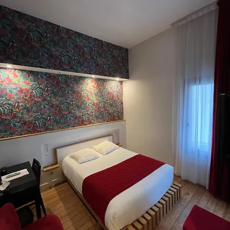 암브 호텔 파리