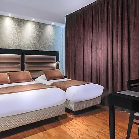 Ambre Hotel 3*